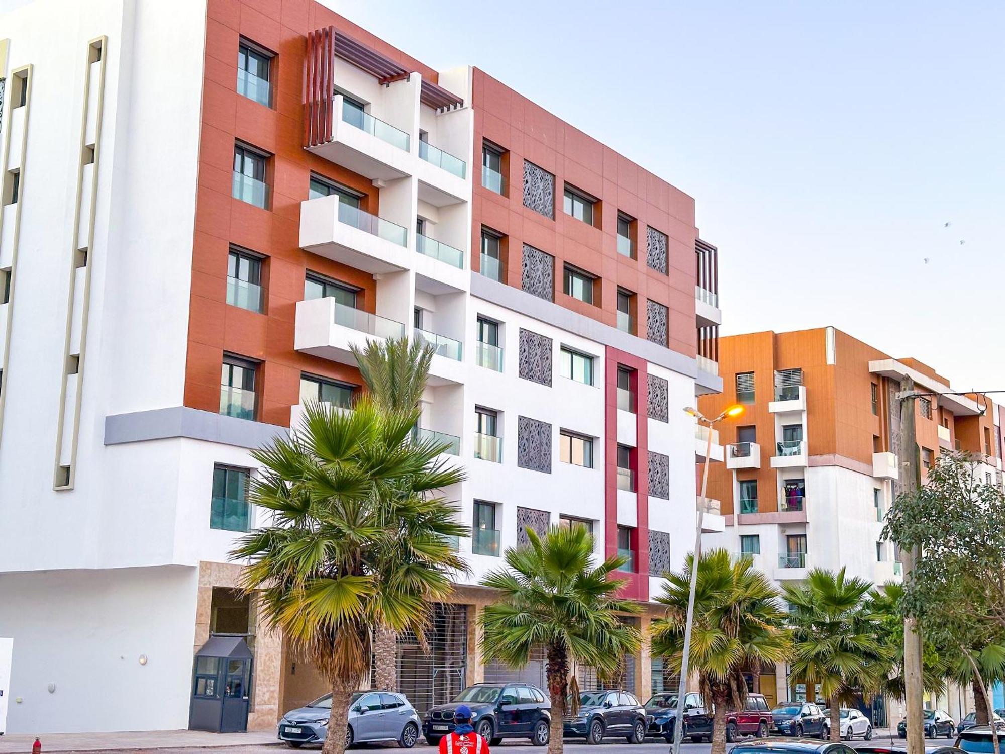 Cozy - Centric Flat & Proximity To Cornich